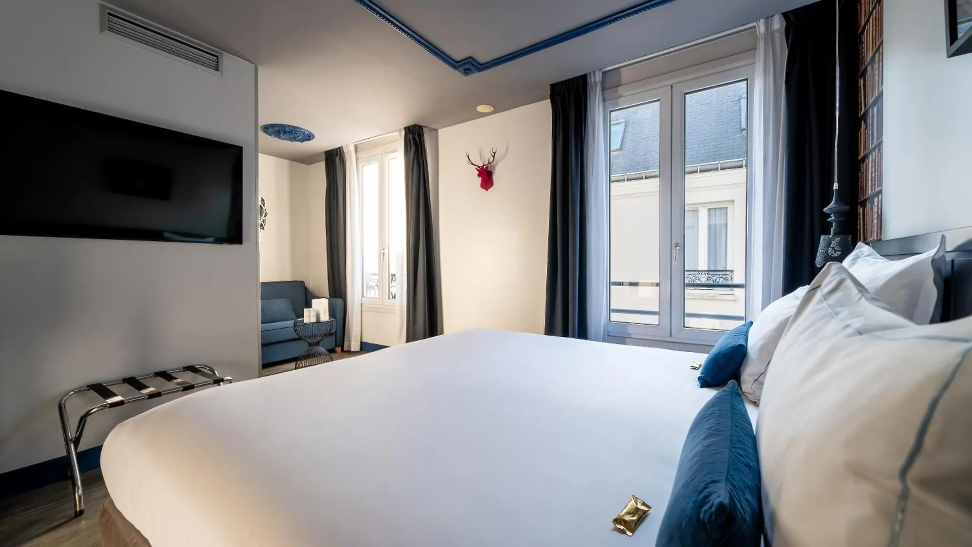 Mademoiselle Hotel Paris