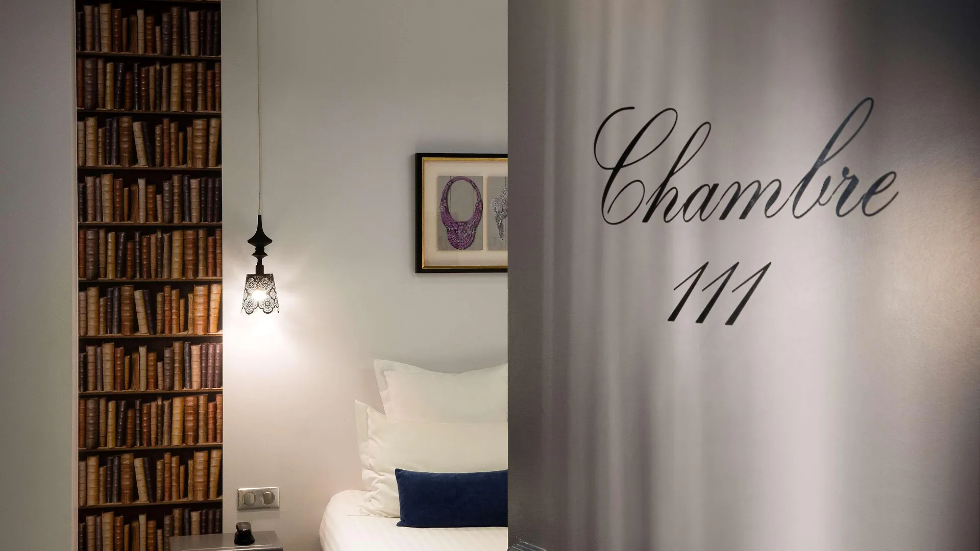 Mademoiselle Hotel Paris