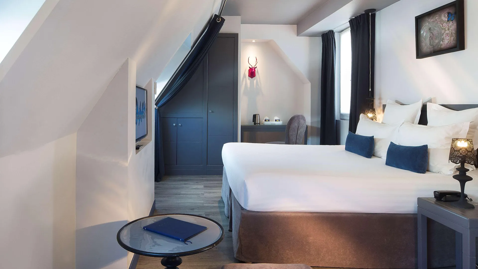 Hotel Mademoiselle 4*