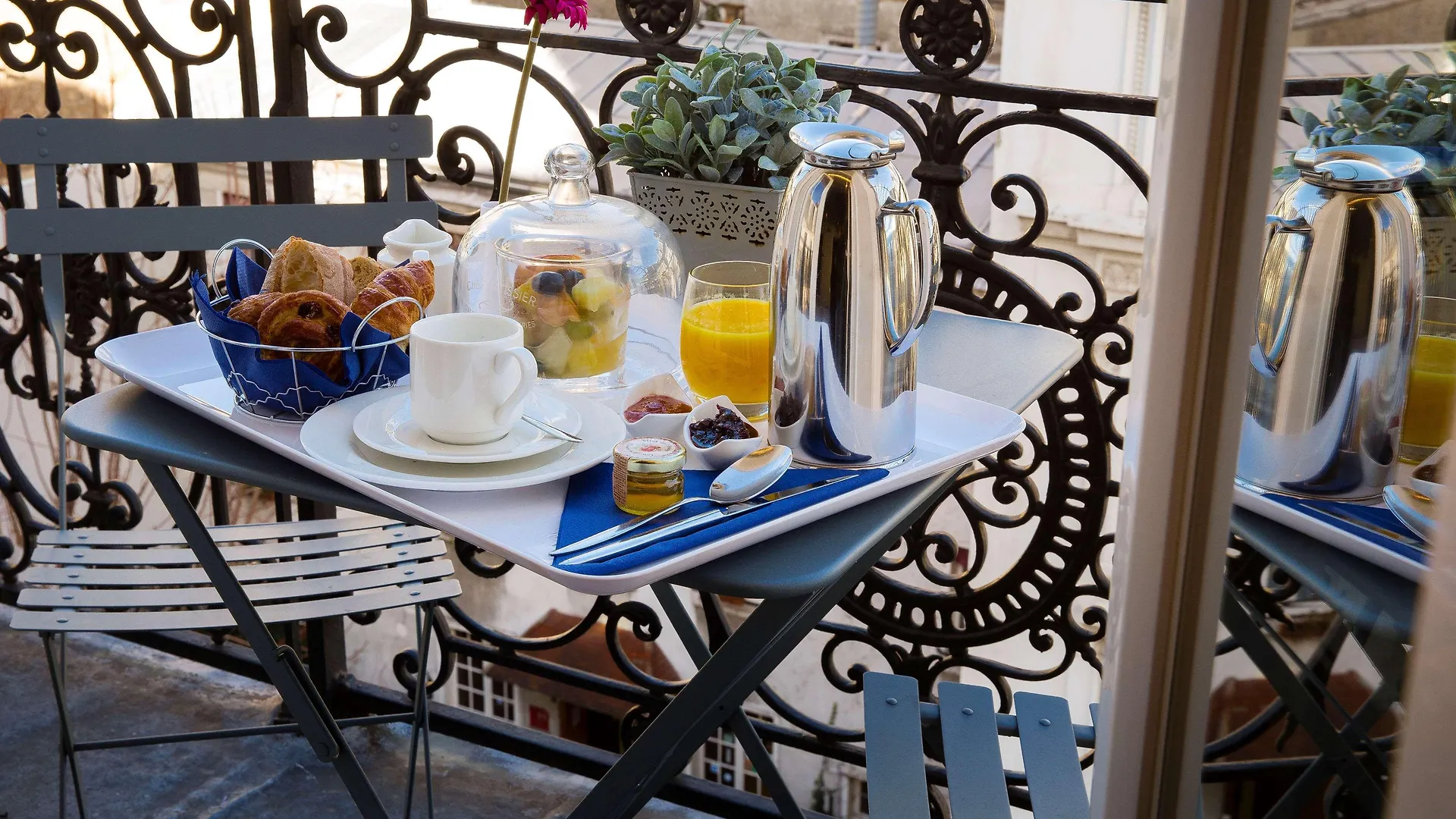 Hotel Mademoiselle 4*