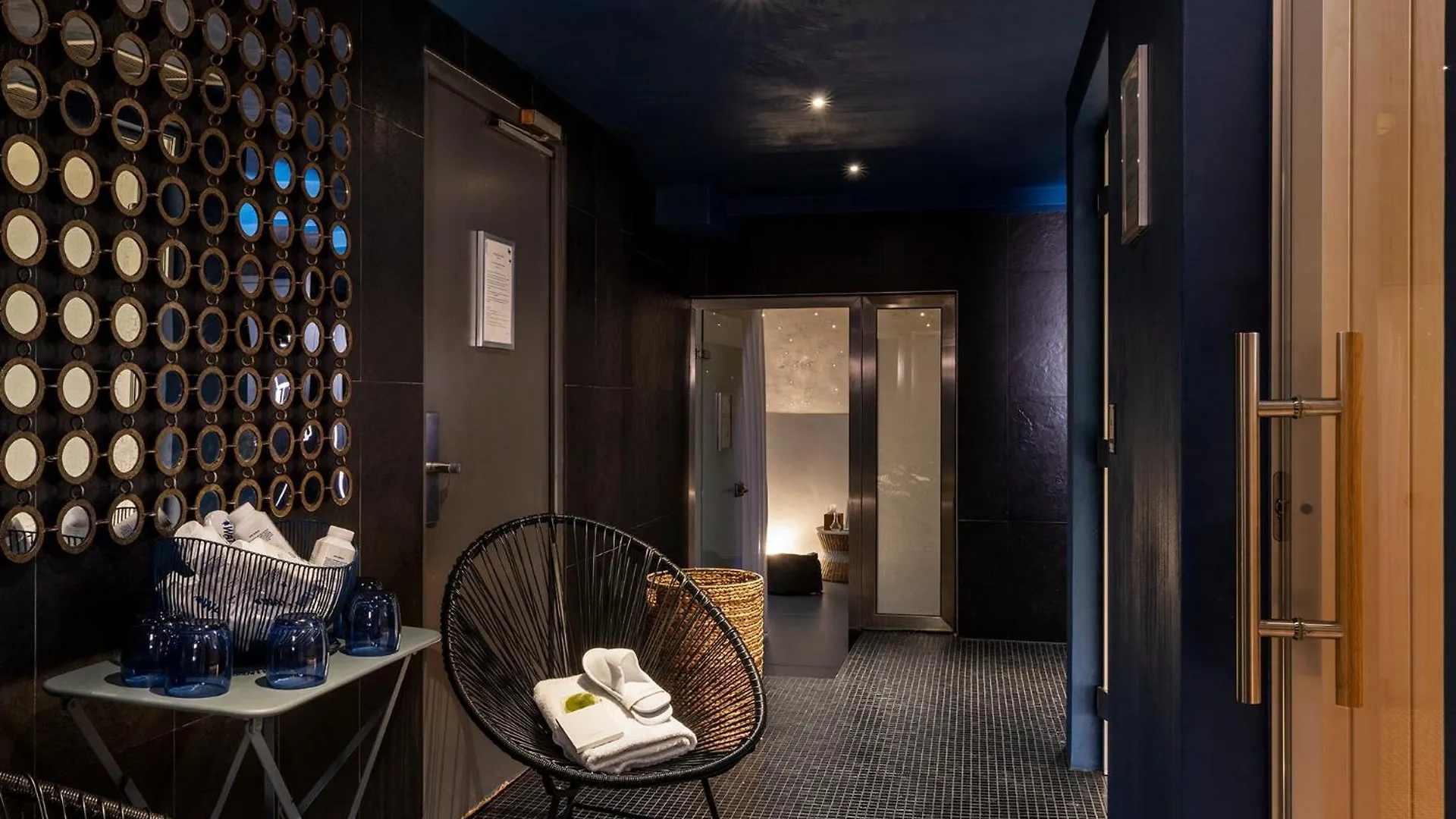 Mademoiselle Hotel 4*